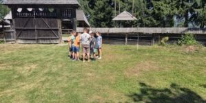 „Vacanță în curtea muzeului”: Cinci zile de activități creative și educative pentru copii la Muzeul Maramureșan din Sighetu Marmației