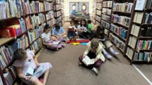 Clubul de lectură pentru copii continuă la Filiala Traian din Baia Mare