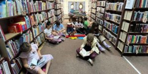 Clubul de lectură pentru copii continuă la Filiala Traian din Baia Mare