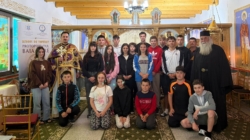 Rugăciune, prietenie și activități educative: Tineri din Protopopiatul Baia Mare, în tabără la Mănăstirea Chiuzbaia