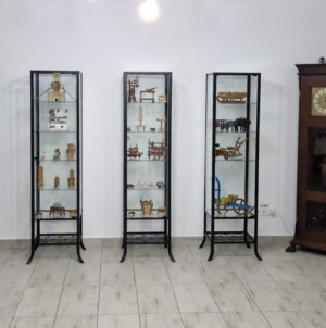 Vișeu de Sus: Expoziția „Maramureșul Tradițional în Miniaturi și Artă” poate fi vizitată până în 15 septembrie