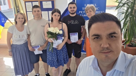 Elevii de 10 ai Țării Lăpușului, felicitați de autoritățile locale pentru performanțele obținute la Bacalaureat