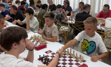 Nouă șahiști maramureșeni, față în față cu adversari de elită la campionatul derulat în cadrul Grand Prix România 2026, în Alba