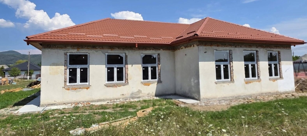 Lucrări de eficientizare energetică la Școala Generală din Bușag. Proiectul avansează conform graficului
