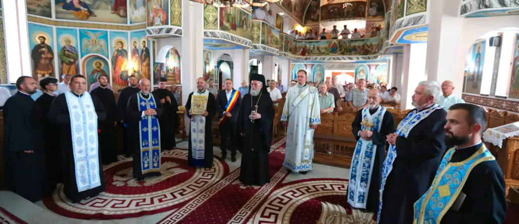 PS Părinte Iustin a săvârșit Paraclisul Maicii Domnului la Parohia Ortodoxă Ulmeni