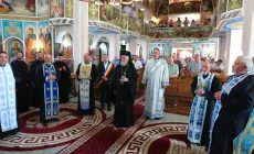 PS Părinte Iustin a săvârșit Paraclisul Maicii Domnului la Parohia Ortodoxă Ulmeni