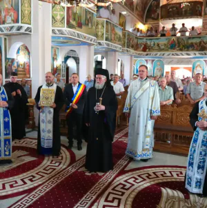 PS Părinte Iustin a săvârșit Paraclisul Maicii Domnului la Parohia Ortodoxă Ulmeni