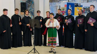 Ansamblul Folcloric Național „Transilvania”, mesaj de pace și speranță pentru copiii ucraineni afectați de război