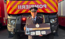 După 20 de ani de misiuni, comandantul de echipaj și conducătorul de autospeciale Constantin Cocuz trece în rezervă