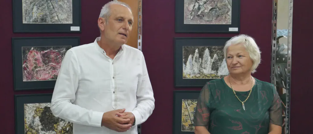 „Ecouri din Mină”, expoziție dedicată memoriei mineritului maramureșean, deschisă la Muzeul de Mineralogie din Baia Mare