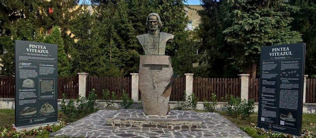 Pintea Viteazul, sărbătorit la Jandarmeria Maramureș: PS Iustin va oficia slujba de resfințire a ansamblului statuar