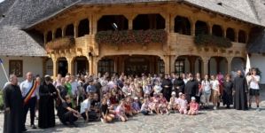 Peste 140 de copii și tineri au participat la cea de-a IX-a ediție a școlii de vară „Fiii Maicii Domnului din Bârsana”