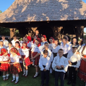 De Ziua Maramureșului: Credința, tradiția și comunitatea s-au întâlnit la Muzeul Satului din Baia Mare