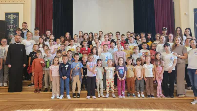 Zeci de copii din tabăra de vară „Vacanță în tinda bisericii” au vizitat Centrul Cultural Pastoral „Sf. Iosif Mărturisitorul” Sighetu Marmației