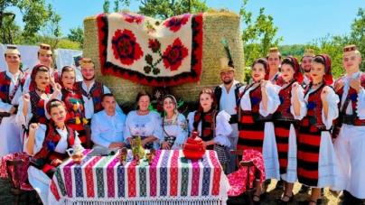 Ansamblul Folcloric Național „Transilvania” a adus voie bună la Întâlnirea cu Fiii Satului Viile Apei