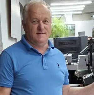 „Printre amintiri și vise”: Cea de-a doua carte semnată de Mircea Paușeniuc va fi lansată la Fărcașa