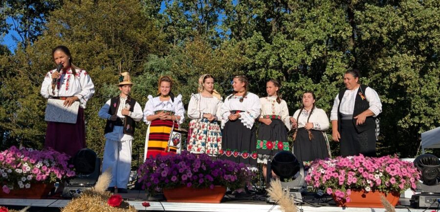 Cursanții Școlii Populare de Artă Baia Mare au încântat publicul la AgroMaramureș
