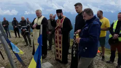 Va fi sfințit noul refugiu montan instalat pe Muntele Pop Ivan din Munții Maramureșului