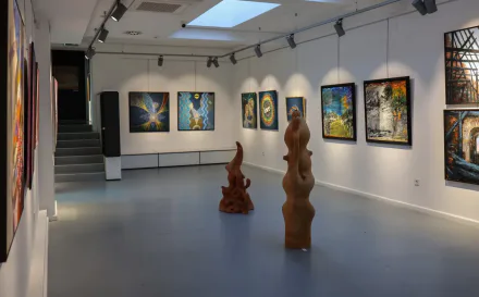 CONSENSUS: Colonia Pictorilor din Baia Mare găzduiește un amplu dialog între 50 de artiști
