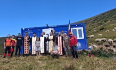În apropierea Vârfului Pop Ivan din Munții Maramureșului a fost sfințit „Refugiul Speranței”