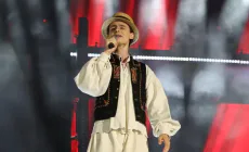 Daniel Breban aduce în Maramureș Trofeul Festivalului Național al Cântecului și Dansului Popular Românesc de la Mamaia 2026