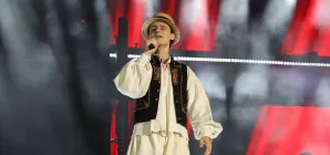 Daniel Breban aduce în Maramureș Trofeul Festivalului Național al Cântecului și Dansului Popular Românesc de la Mamaia 2026