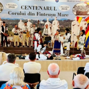 Cântec, tradiție și continuitate la Finteușu Mare: Ansamblul „Transilvania”, alături de Corul Bărbătesc la 108 ani de activitate