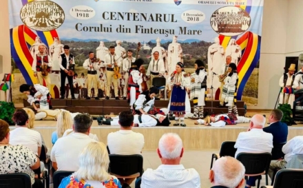 Cântec, tradiție și continuitate la Finteușu Mare: Ansamblul „Transilvania”, alături de Corul Bărbătesc la 108 ani de activitate