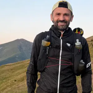 Premieră în Munții Rodnei: Sebastian Butcovan a parcurs într-o singură tură toate cele 30 de vârfuri de peste 2.000 de metri