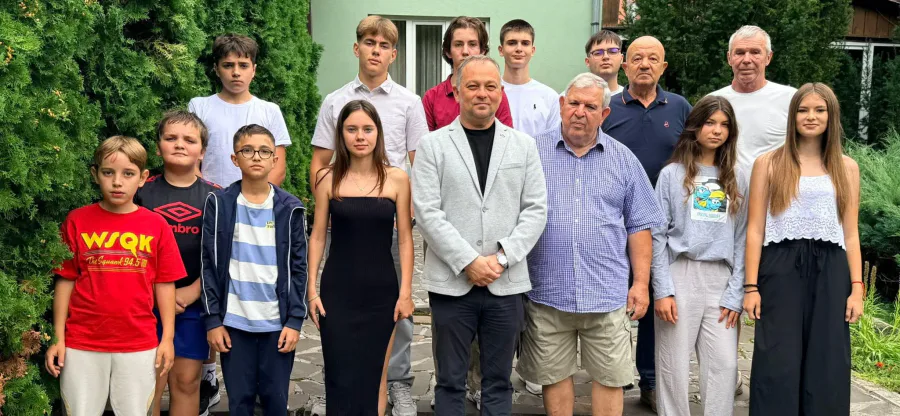 Șahul apropie Maramureșul de Republica Moldova: Nouă tineri șahiști din Sîngerei, în tabără de pregătire la Baia Sprie