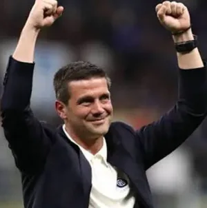 Cristian Chivu, printre cei mai buni antrenori ai Italiei. Românul ajunge la marea gală de la Scala din Milano