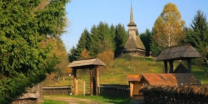 Cinci seri de film sub cerul liber, la Sighetu Marmației. MMIFF 2026 vine la Muzeul Satului