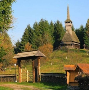 Cinci seri de film sub cerul liber, la Sighetu Marmației. MMIFF 2026 vine la Muzeul Satului