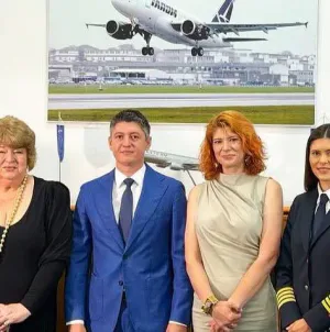 TAROM face un gest frumos. Unul dintre noile avioane va purta numele lui Ivan Patzaichin