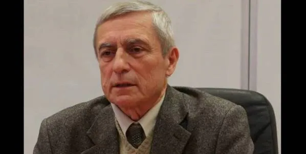 22 august 1941, s-a născut scriitorul maramureșean Victor Tecar
