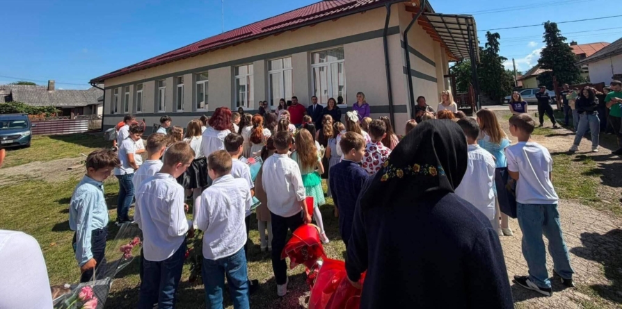 Angajare personal nedidactic cu normă întreagă la Crăciunești și Bocicoiu Mare