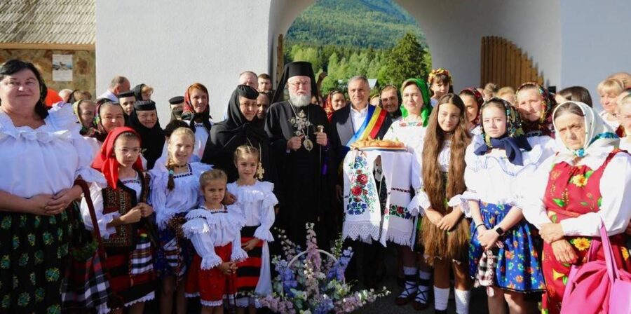 Hram la Mănăstirea Pietroasa-Borșa, de sărbătoarea Tăierii Capului Sfântului Ioan Botezătorul
