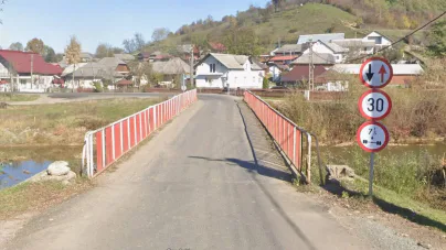 Podul peste râul Lăpuș, de la Rogoz, trebuie reconstruit. Până atunci se pregătește o variantă provizorie