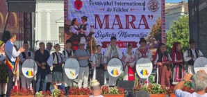Tradiții din țară și din străinătate, reunite la Festivalul Internațional de Folclor „MARA”