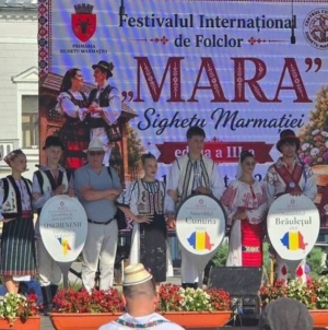 Tradiții din țară și din străinătate, reunite la Festivalul Internațional de Folclor „MARA”
