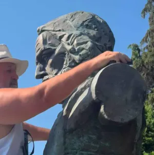 La o cafea cu Ioan Marchiș. Despre Pintea, George Pop de Băsești, „Arcul Solar” și memoria unui oraș