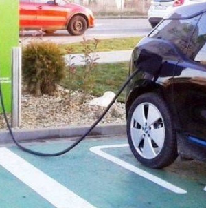 Un proiect început în 2022 ajunge la final. Baia Mare are 46 de stații noi pentru mașinile electrice
