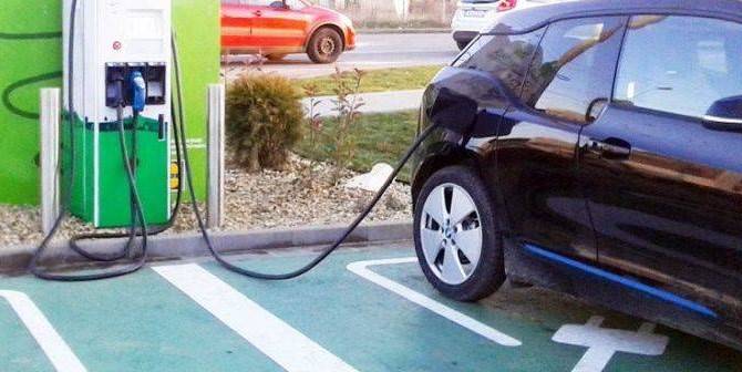 Un proiect început în 2022 ajunge la final. Baia Mare are 46 de stații noi pentru mașinile electrice