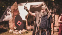 Povestea Omnis Barbaria Baia Mare, o asociație care trăiește istoria și dă viață trecutului