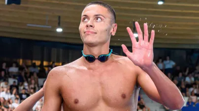 David Popovici, în finala europeană de 200 m liber după o semifinală excelentă: 1:44,56
