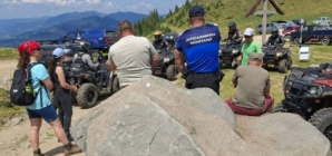 Jandarmii avertizează: pajiștile alpine nu sunt trasee off-road