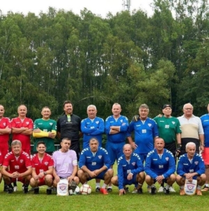 35 de ani de la promovarea care a făcut în Cavnic sărbătoare. Gloriile Minerului se întorc mâine pe stadion