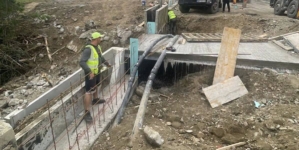 Lucrările pe DJ 186 avansează între Bârsana și Vadu Izei. Asfaltări programate începând din 6 august