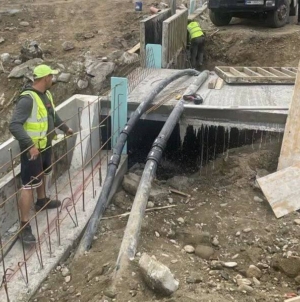 Lucrările pe DJ 186 avansează între Bârsana și Vadu Izei. Asfaltări programate începând din 6 august