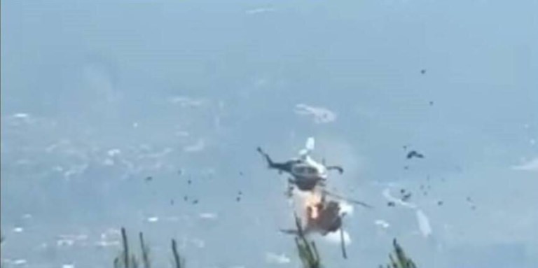 Un pilot român a murit după ciocnirea a două elicoptere care luptau cu incendiile din Grecia